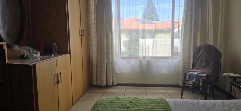 4 Bedroom Property for Sale in Outeniqua Strand Western Cape